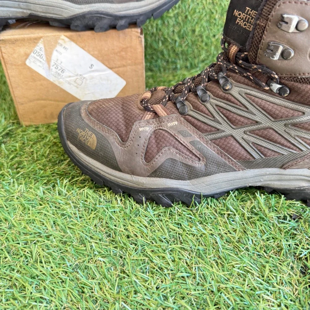 The North Face Hiking Boots Mens 10 Ultra Fastpack III Mid gore tex Waterproof